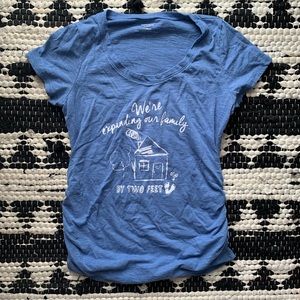 Women’s maternity scoop neck short sleeve tshirt